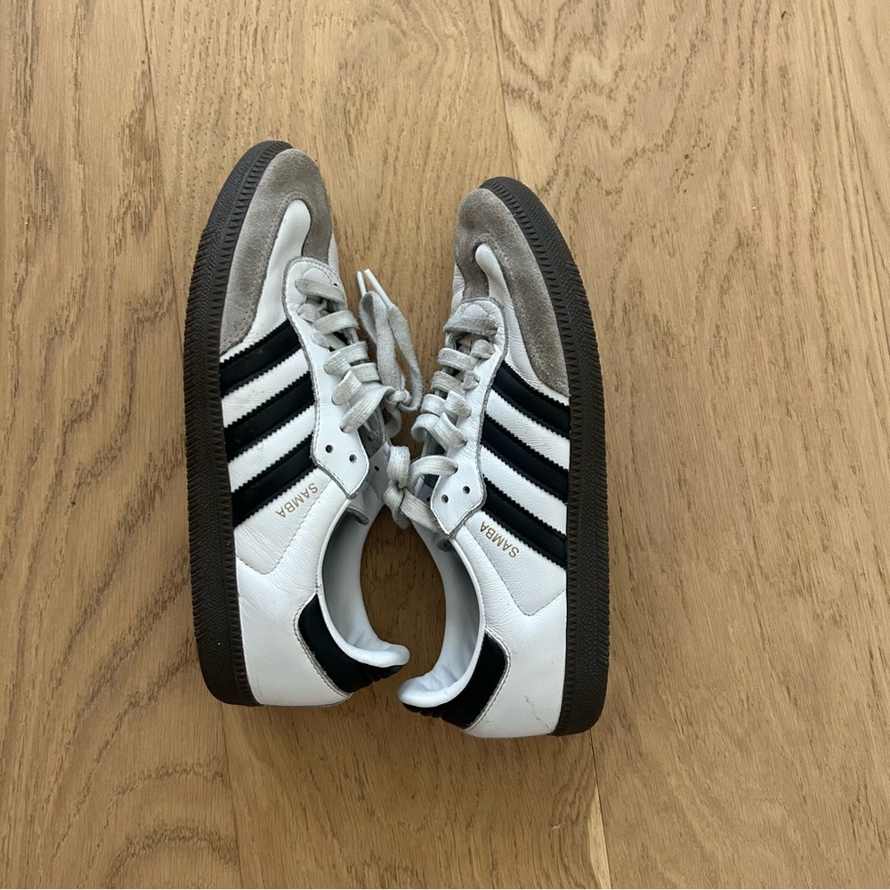 Adidas women’s white samba sneakers